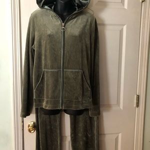 Ladies Jones New York Velour Jogging Set Large
